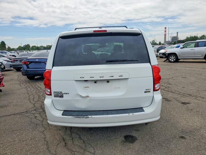 55769756 :رقم المزاد ، 2C4RDGCG7HR806853 vin ، 2017 Dodge Grand Caravan مزاد بيع
