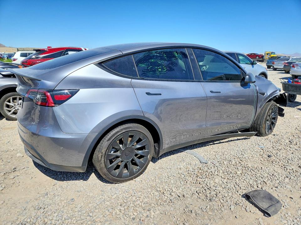 55634126 :رقم المزاد ، 7SAYGDED7RA335305 vin ، 2024 Tesla Model Y مزاد بيع