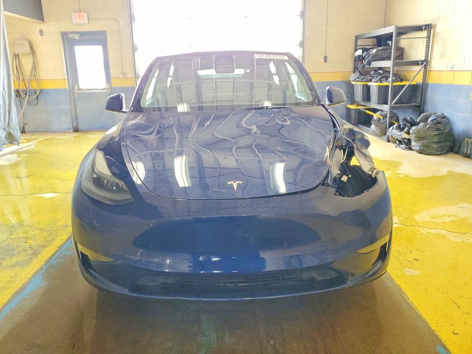 Продажа на аукционе авто 2024 Tesla Model Y, vin: 7SAYGDEEXRA265307, номер лота: 55849866