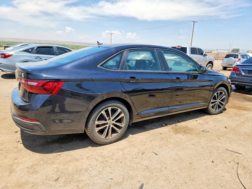 55954806 :رقم المزاد ، 3VWBM7BU1NM018532 vin ، 2022 Volkswagen Jetta مزاد بيع