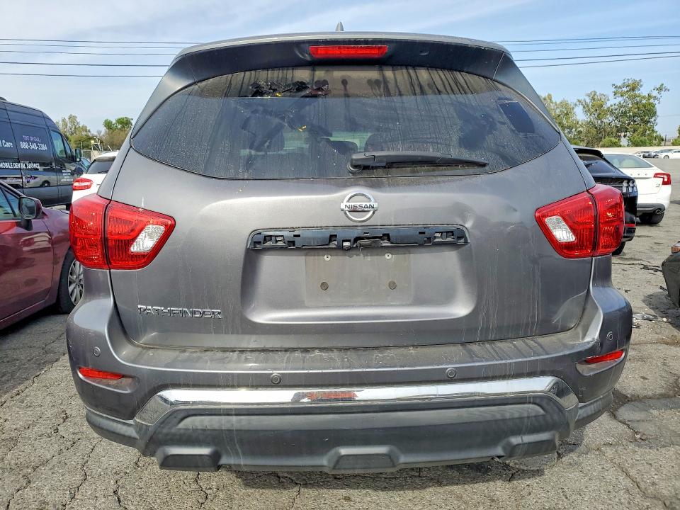 55997056 :رقم المزاد ، 5N1DR2MN9KC600652 vin ، 2019 Nissan Pathfinder مزاد بيع