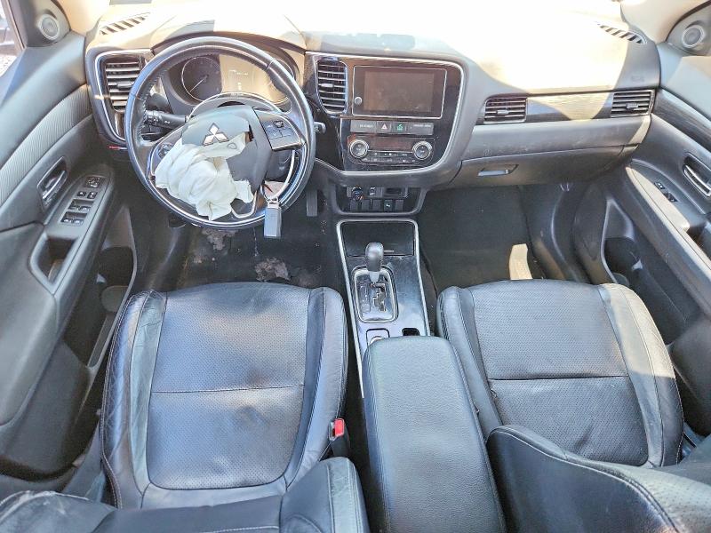 Продаж на аукціоні авто 2018 Mitsubishi Outlander, vin: JA4AZ3A30JJ005922, номер лоту: 55801816