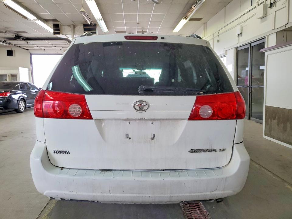 Продаж на аукціоні авто 2010 Toyota Sienna, vin: 5TDKK4CC0AS303584, номер лоту: 58843216