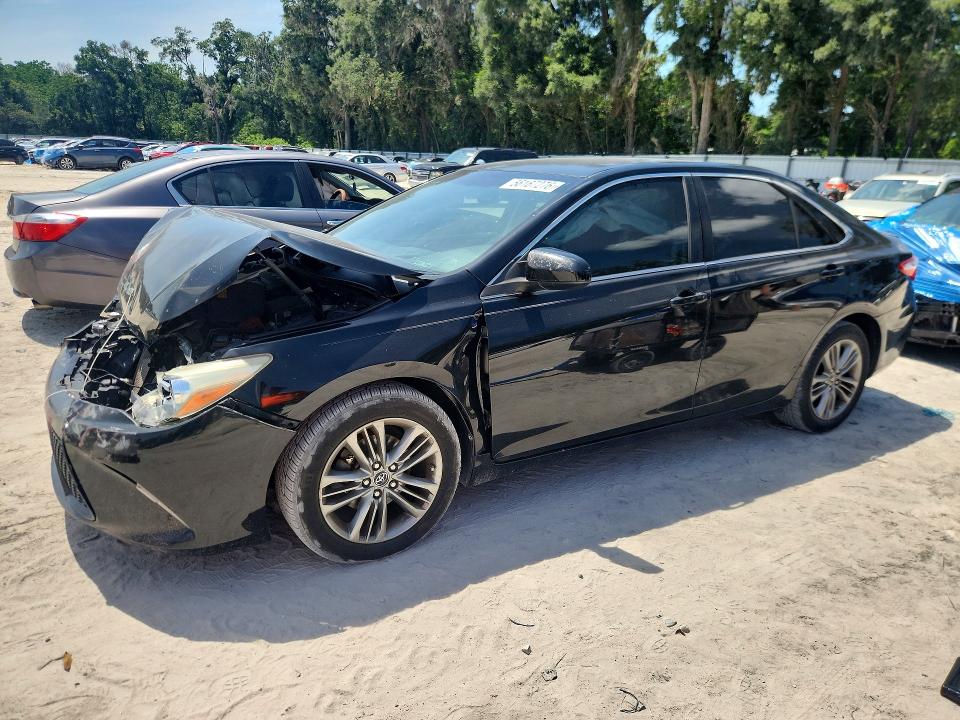 56167276 :رقم المزاد ، 4T1BF1FK4FU948341 vin ، 2015 Toyota Camry مزاد بيع