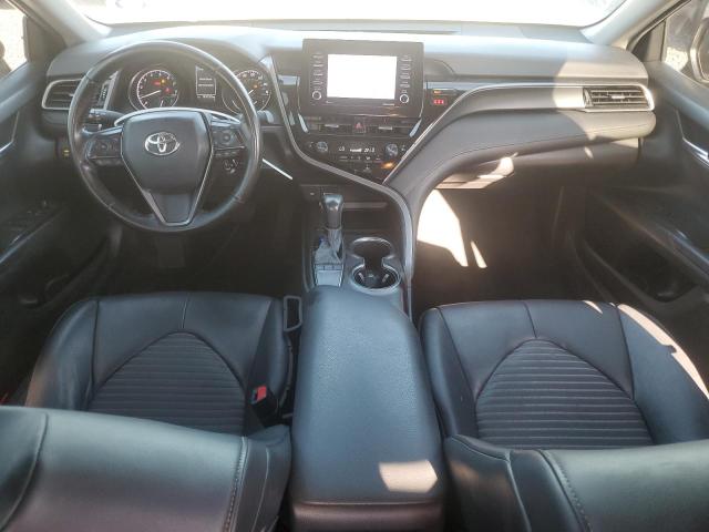 57585936 :رقم المزاد ، 4T1G11AK1NU656334 vin ، 2022 Toyota Camry مزاد بيع