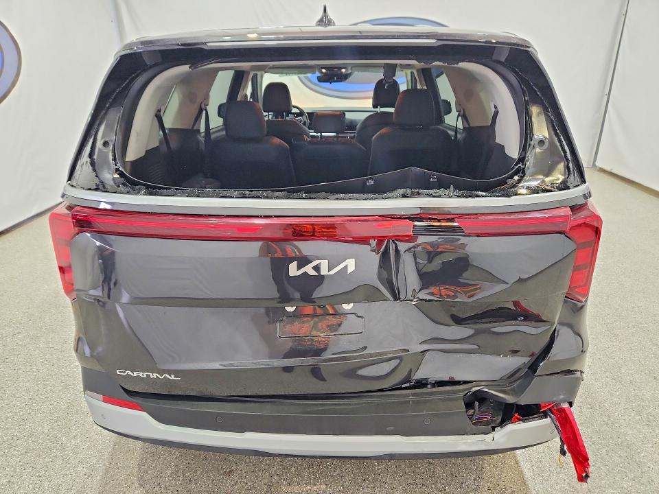 Продаж на аукціоні авто 2026 Kia Carnival, vin: KNDNB5K35T6601880, номер лоту: 58610376