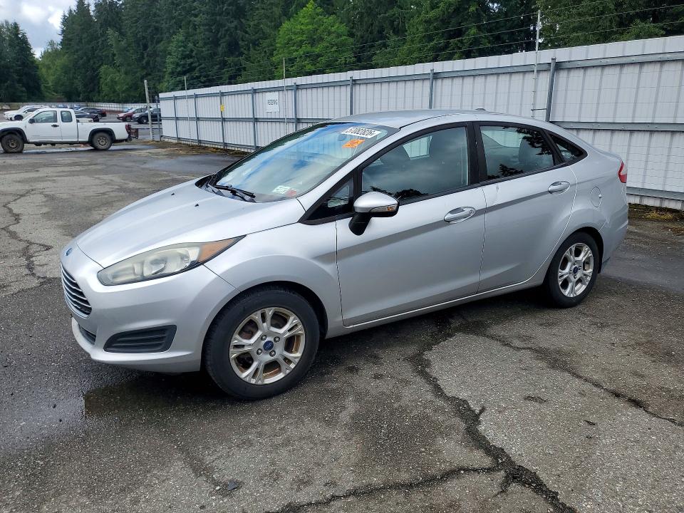 57082826 :رقم المزاد ، 3FADP4BJ7FM196007 vin ، 2015 Ford Fiesta مزاد بيع
