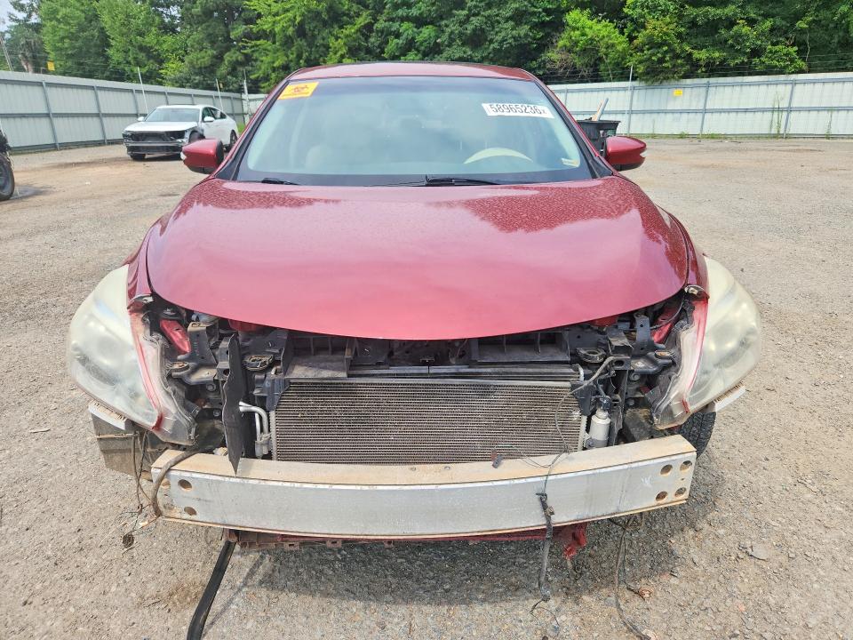 2014 Nissan Altima მანქანა იყიდება აუქციონზე, vin: 1N4AL3AP0EC111717, აუქციონის ნომერი: 58965236