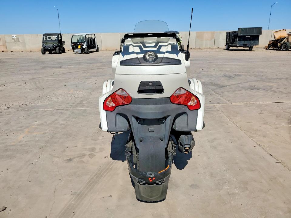 Продаж на аукціоні авто 2018 Can-am Spyder Roadster, vin: 2BXNBDD23JV000639, номер лоту: 55442516