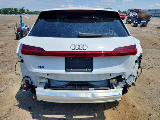 57258886 :رقم المزاد ، WA14AAGE9RB054964 vin ، 2024 Audi Q8 E-tron مزاد بيع