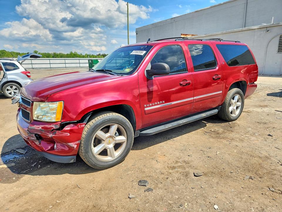 57680556 :رقم المزاد ، 1GNSKJE32BR130573 vin ، 2011 Chevrolet Subrban مزاد بيع