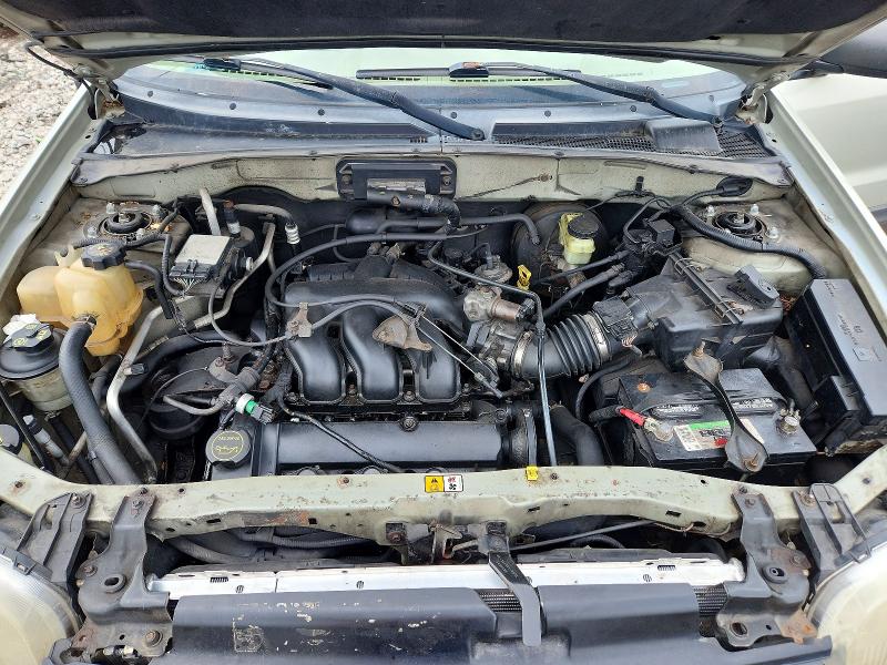 2004 Ford Escape მანქანა იყიდება აუქციონზე, vin: 1FMYU93184KA64096, აუქციონის ნომერი: 56424136