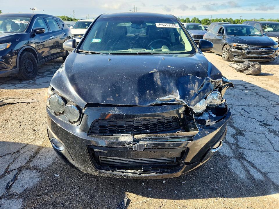55819586 :رقم المزاد ، 1G1JE6SB1G4139203 vin ، 2016 Chevrolet Sonic مزاد بيع