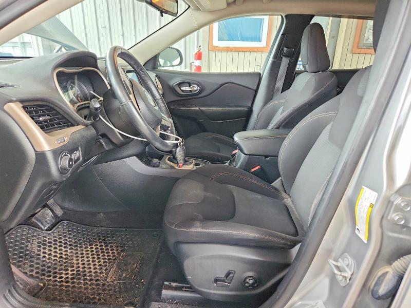 58535086 :رقم المزاد ، 1C4PJMCS9GW270318 vin ، 2016 Jeep Cherokee مزاد بيع
