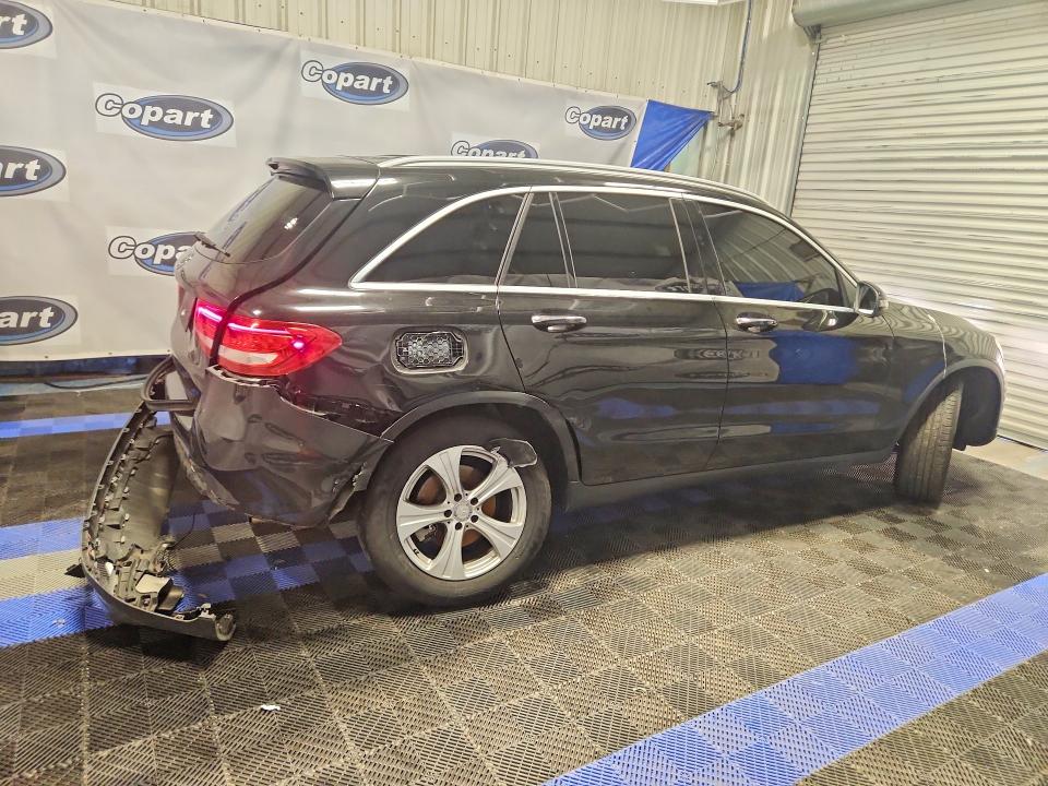 58867816 :رقم المزاد ، WDC0G4JB6GF016904 vin ، 2016 Mercedes-benz Glc مزاد بيع