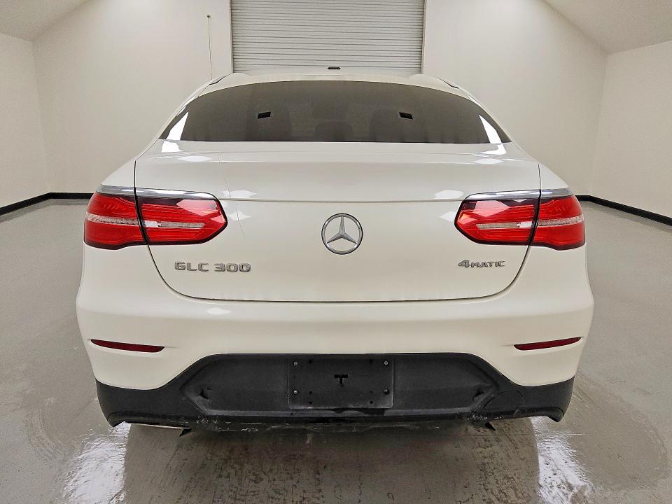 51509996 :رقم المزاد ، WDC0J4KB4HF224362 vin ، 2017 Mercedes-benz Glc Coupe مزاد بيع