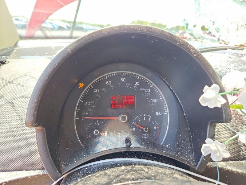 58146376 :رقم المزاد ، 3VWRW31C36M417258 vin ، 2006 Volkswagen New Beetle مزاد بيع