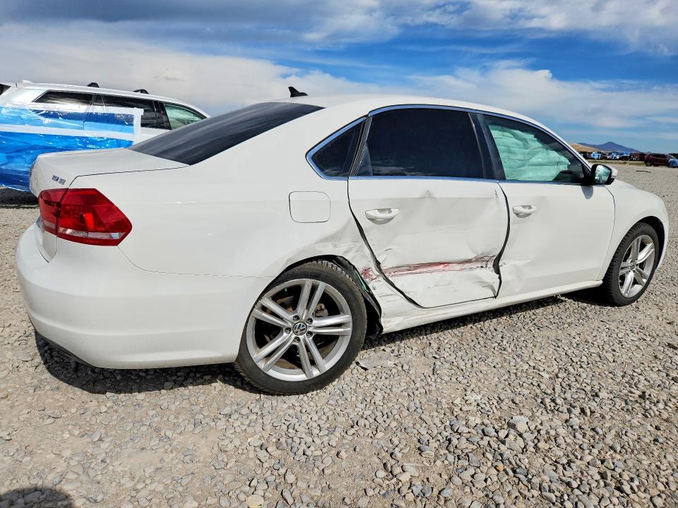 2014 Volkswagen Passat მანქანა იყიდება აუქციონზე, vin: 1VWBN7A36EC052800, აუქციონის ნომერი: 85983555