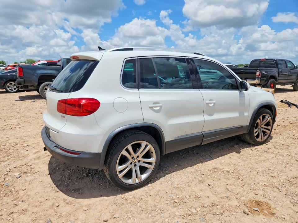 2016 Volkswagen Tiguan მანქანა იყიდება აუქციონზე, vin: WVGAV7AX4GW516925, აუქციონის ნომერი: 57241946