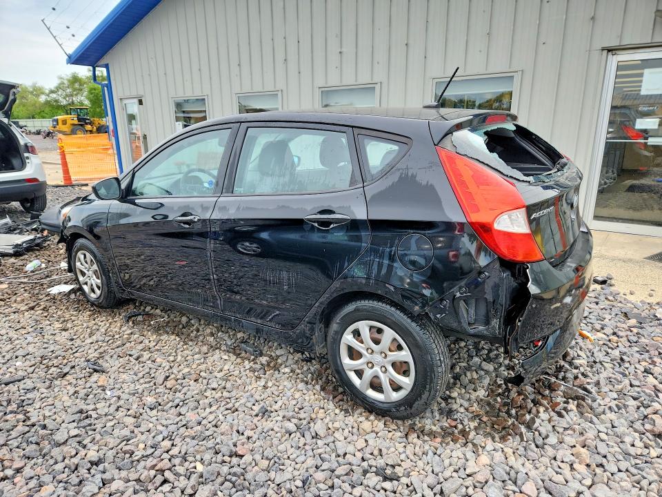 58007246 :رقم المزاد ، KMHCT5AE0DU093852 vin ، 2013 Hyundai Accent مزاد بيع