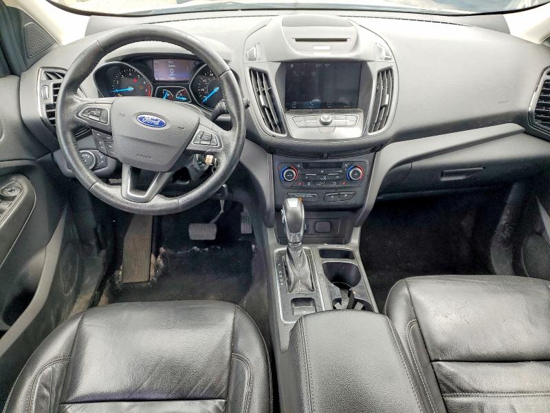 2018 Ford Escape მანქანა იყიდება აუქციონზე, vin: 1FMCU9HD3JUA40947, აუქციონის ნომერი: 57892096