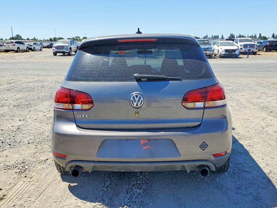 58439986 :رقم المزاد ، WVWFV7AJ7AW166963 vin ، 2010 Volkswagen Gti مزاد بيع