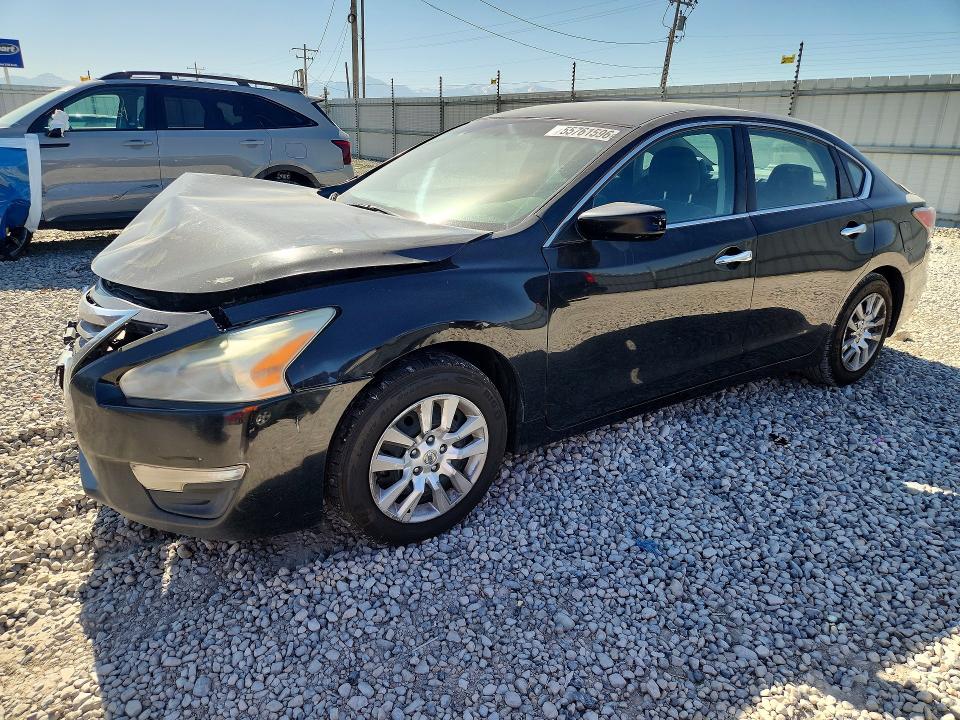 2015 Nissan Altima მანქანა იყიდება აუქციონზე, vin: 1N4AL3AP5FN893938, აუქციონის ნომერი: 55761596