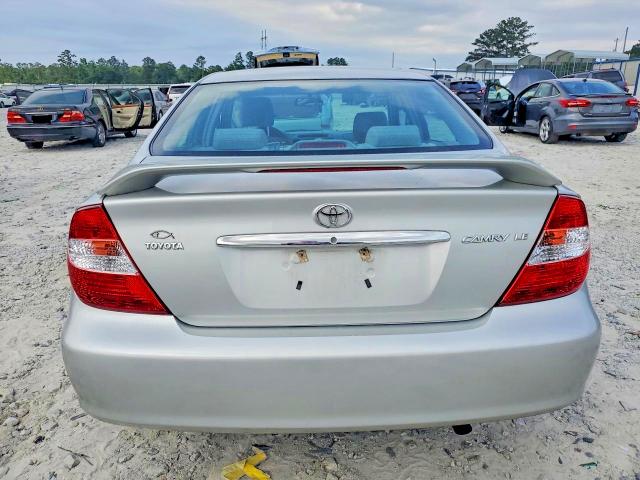 55130486 :رقم المزاد ، 4T1BE32K23U708673 vin ، 2003 Toyota Camry مزاد بيع