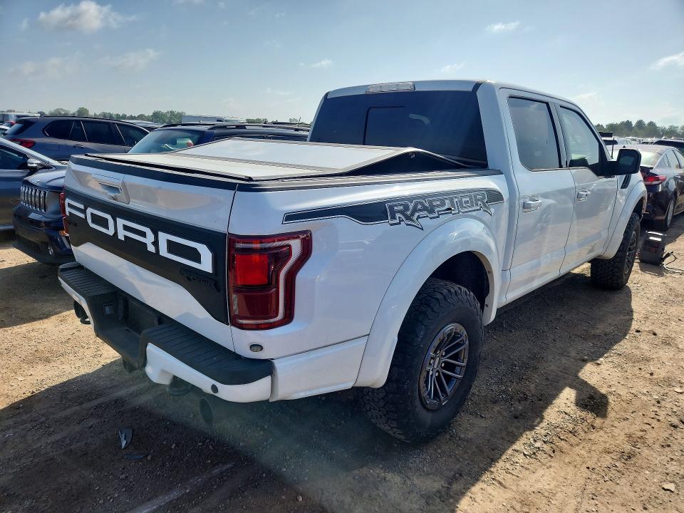 58244136 :رقم المزاد ، 1FTFW1RGXKFA76159 vin ، 2019 Ford F150 مزاد بيع