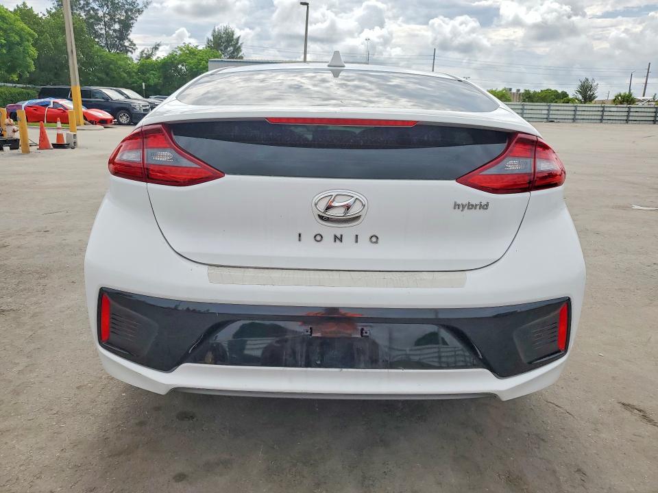 2017 Hyundai Ioniq მანქანა იყიდება აუქციონზე, vin: KMHC75LC1HU028756, აუქციონის ნომერი: 56516166