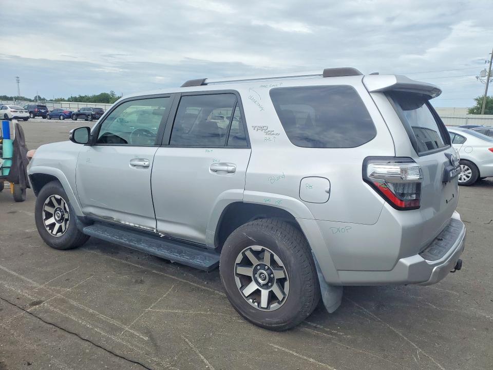 Продаж на аукціоні авто 2018 Toyota 4runner, vin: JTEBU5JR0J5566215, номер лоту: 57673616