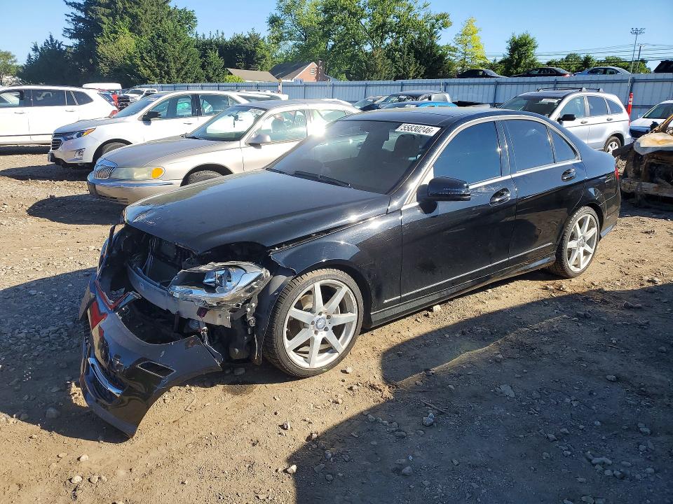 2012 Mercedes-benz C მანქანა იყიდება აუქციონზე, vin: WDDGF8BB5CA647069, აუქციონის ნომერი: 55830246