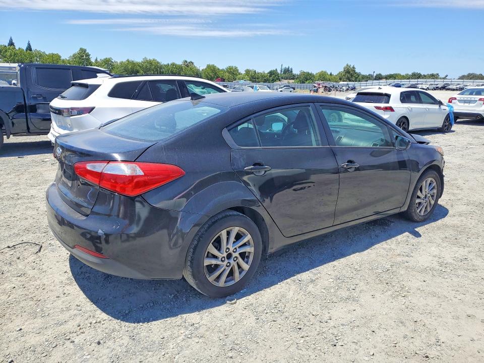 2014 Kia Forte მანქანა იყიდება აუქციონზე, vin: KNAFK4A6XE5172011, აუქციონის ნომერი: 59019456