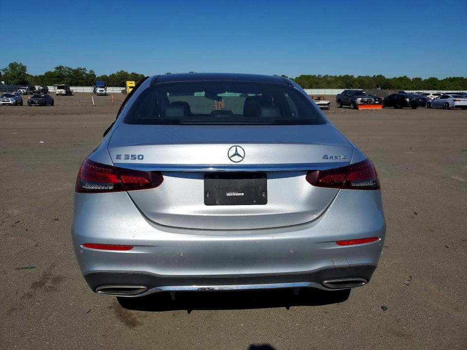 55875496 :رقم المزاد ، W1KZF8EB7MA877542 vin ، 2021 Mercedes-benz E مزاد بيع