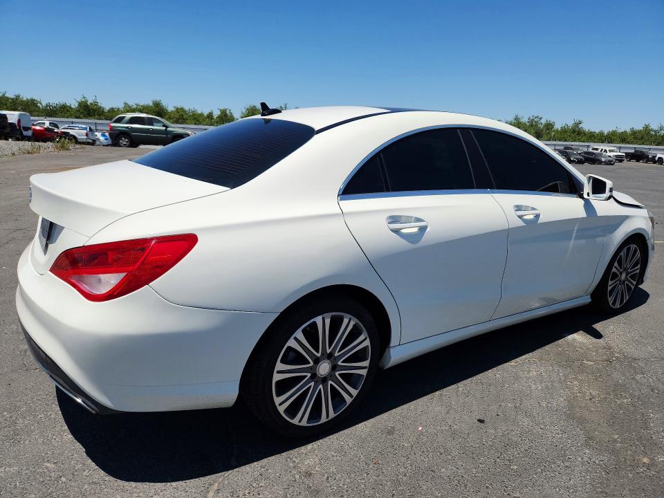 58607626 :رقم المزاد ، WDDSJ4EB4HN444459 vin ، 2017 Mercedes-benz Cla مزاد بيع