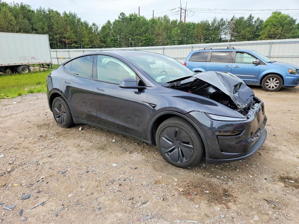 Auction sale of the 2026 Tesla Model Y, vin: 7SAYGAEE1TF617781, lot number: 58541136