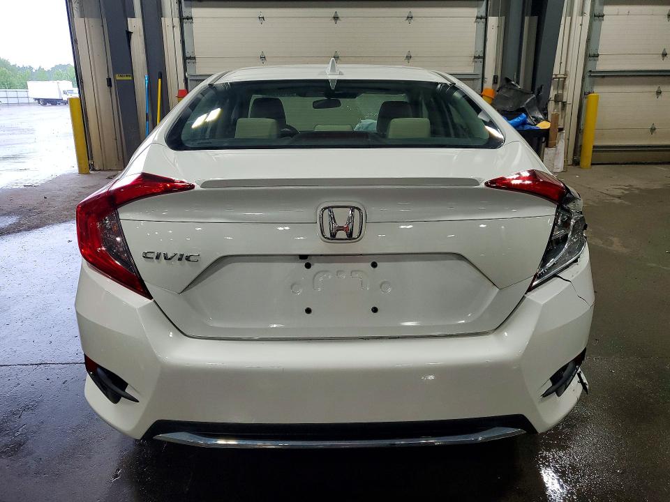 57901876 :رقم المزاد ، 19XFC1F30KE001555 vin ، 2019 Honda Civic مزاد بيع