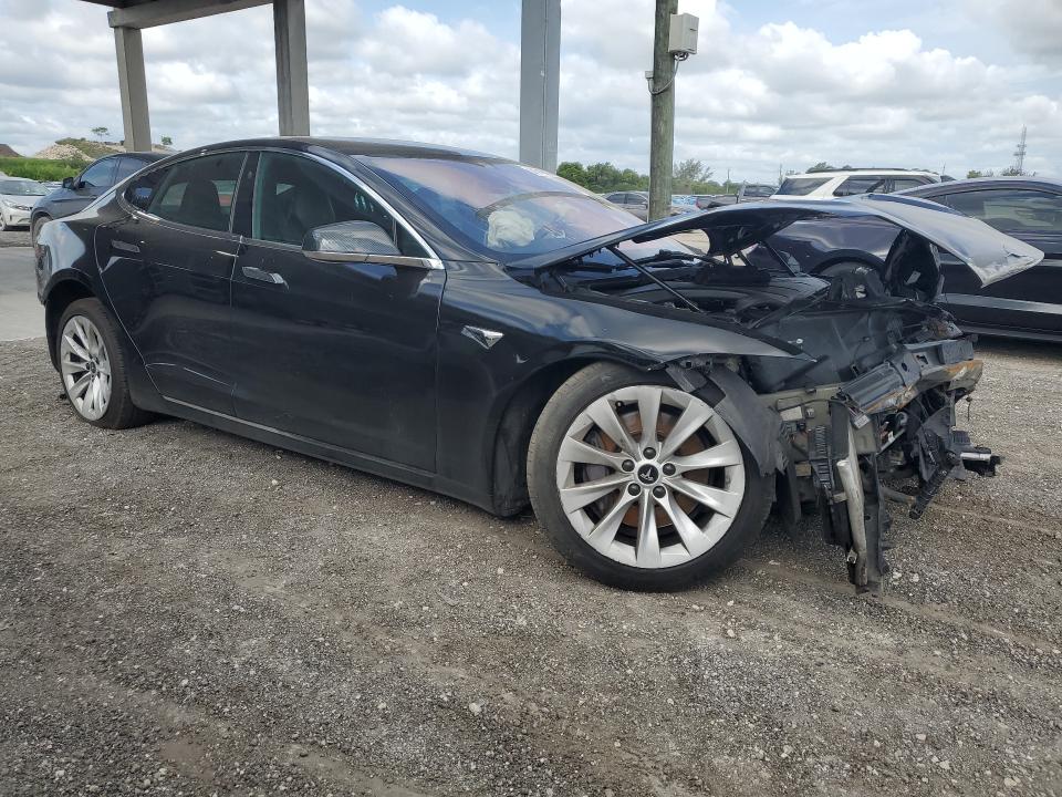 Продажа на аукционе авто 2018 Tesla Model S, vin: 5YJSA1E23JF248719, номер лота: 57010876