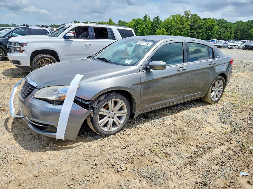 2013 Chrysler 200 მანქანა იყიდება აუქციონზე, vin: 1C3CCBBB8DN728211, აუქციონის ნომერი: 58601546