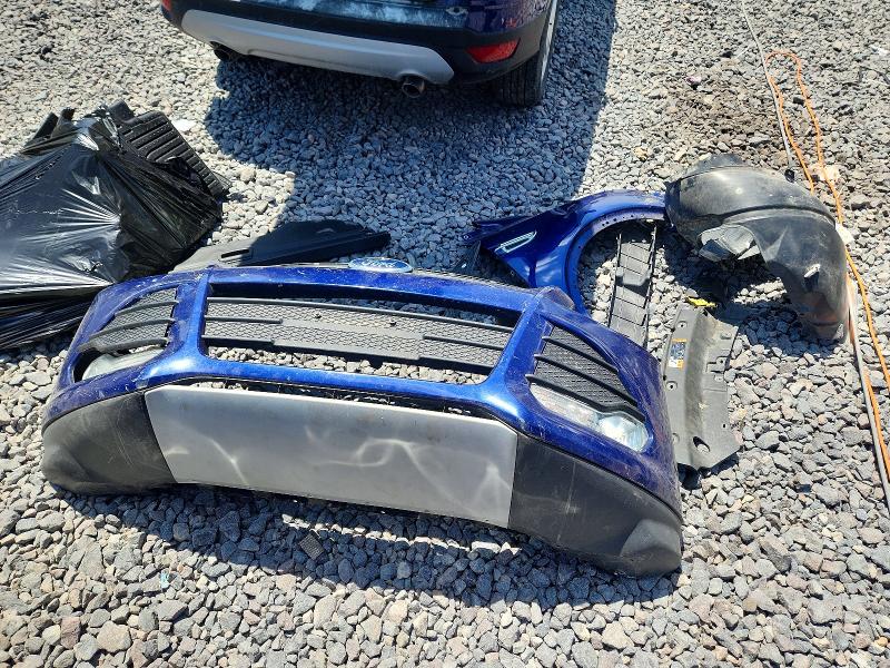 2015 Ford Escape მანქანა იყიდება აუქციონზე, vin: 1FMCU0GX9FUC35952, აუქციონის ნომერი: 55790926