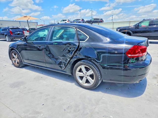 Продажа на аукционе авто 2013 Volkswagen Passat, vin: 1VWBH7A39DC002916, номер лота: 57827036