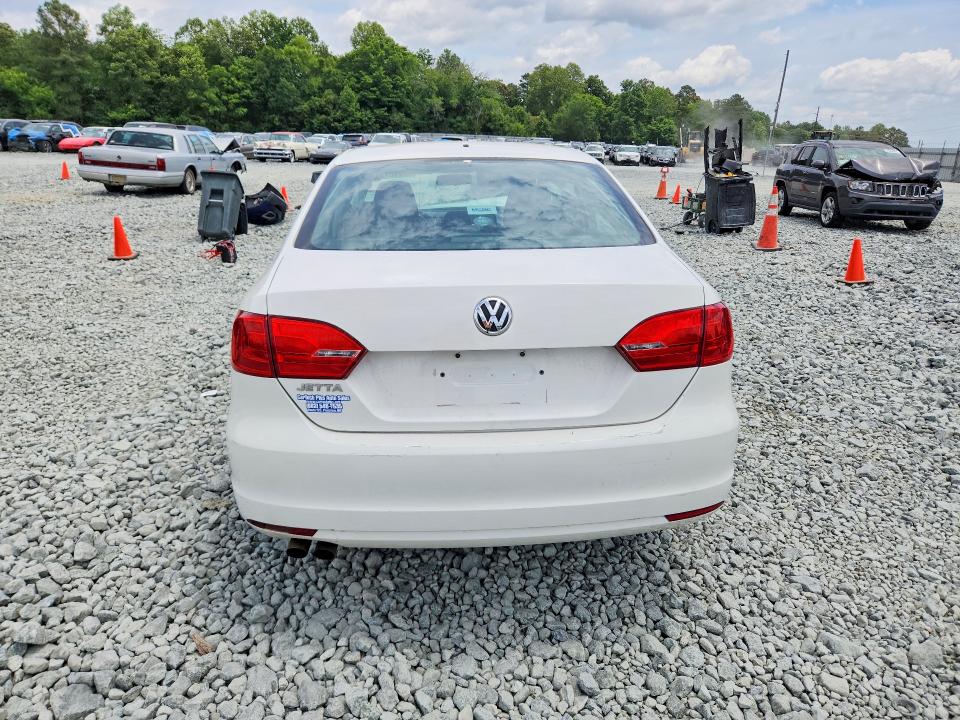 57710176 :رقم المزاد ، 3VW2K7AJ3EM383145 vin ، 2014 Volkswagen Jetta مزاد بيع