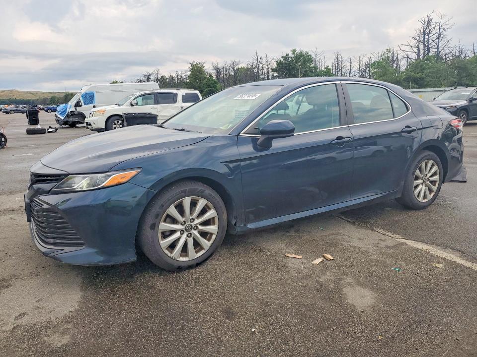 Продаж на аукціоні авто 2018 Toyota Camry, vin: 4T1B11HK8JU587250, номер лоту: 58221696
