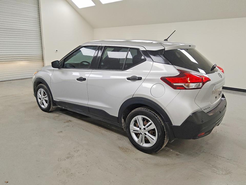 56855286 :رقم المزاد ، 3N1CP5BVXLL527861 vin ، 2020 Nissan Kicks مزاد بيع