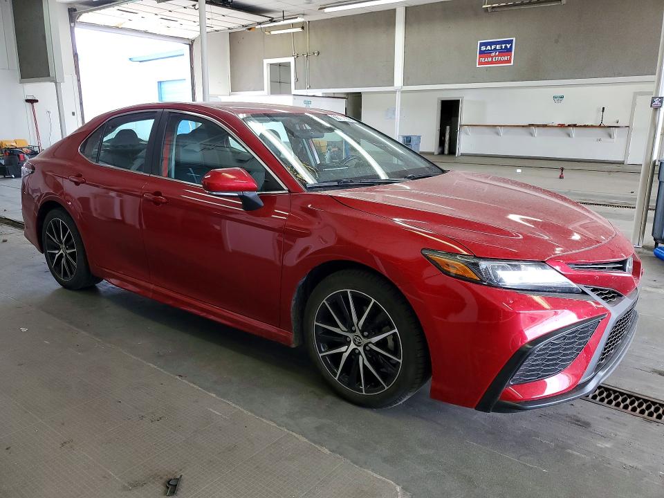 Продаж на аукціоні авто 2021 Toyota Camry, vin: 4T1G11BK8MU023228, номер лоту: 56784556
