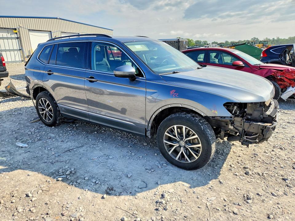 58555426 :رقم المزاد ، 3VV2B7AX6LM076008 vin ، 2020 Volkswagen Tiguan مزاد بيع