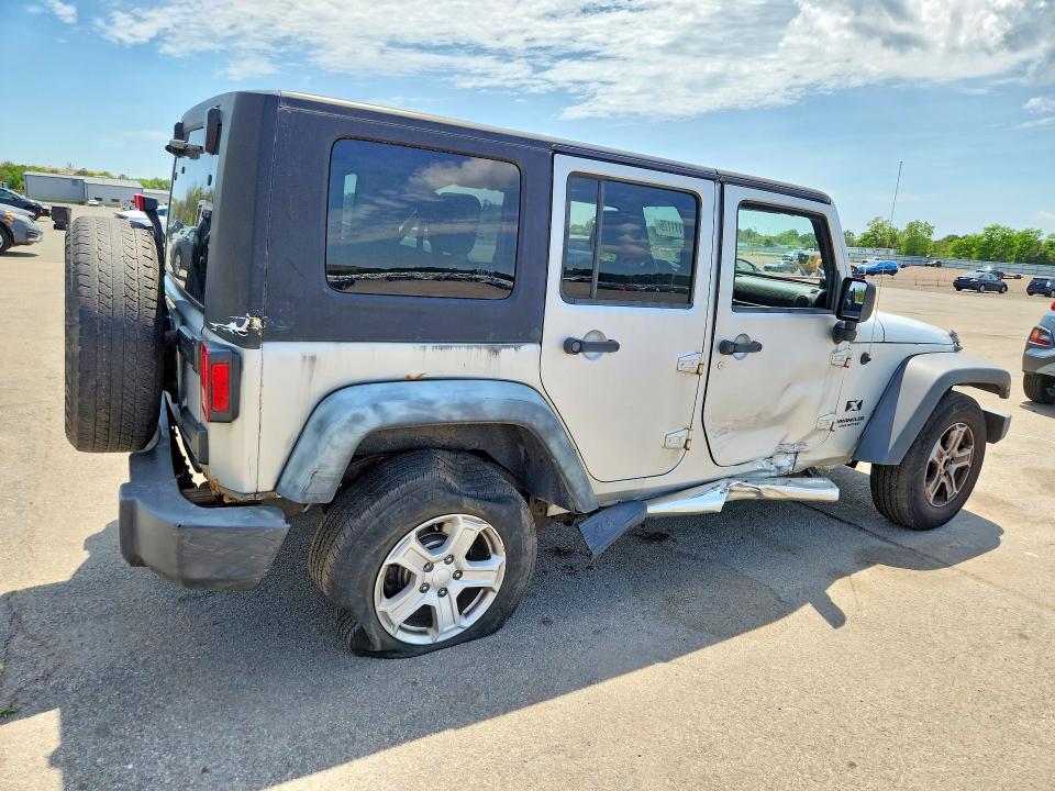 57111176 :رقم المزاد ، 1J4GA39198L640303 vin ، 2008 Jeep Wrangler Unlimited مزاد بيع