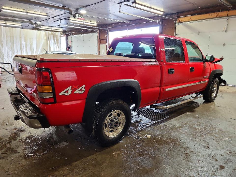 58111736 :رقم المزاد ، 1GTGK23U74F102854 vin ، 2004 Gmc Sierra مزاد بيع