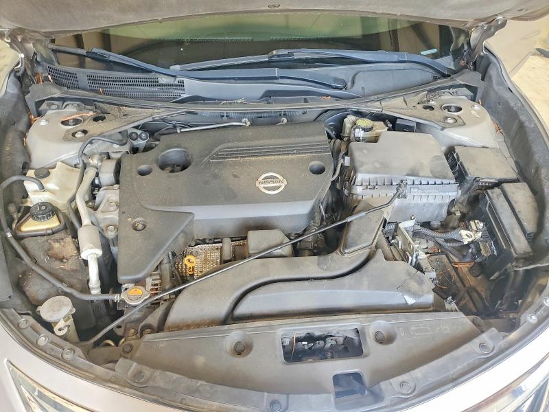 58076656 :رقم المزاد ، 1N4AL3AP8FN910876 vin ، 2015 Nissan Altima مزاد بيع