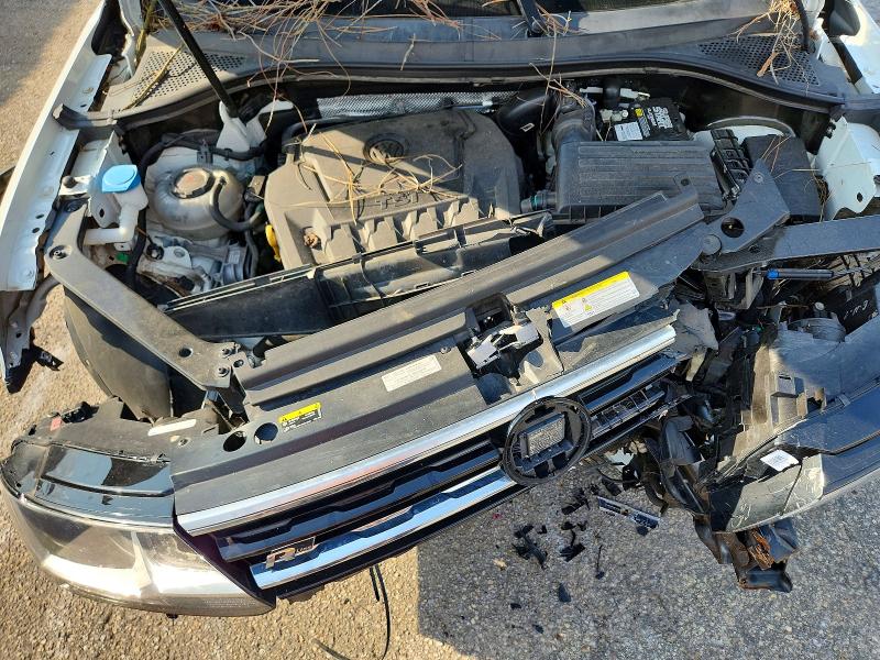59319356 :رقم المزاد ، 3VV3B7AX1MM084975 vin ، 2021 Volkswagen Tiguan مزاد بيع